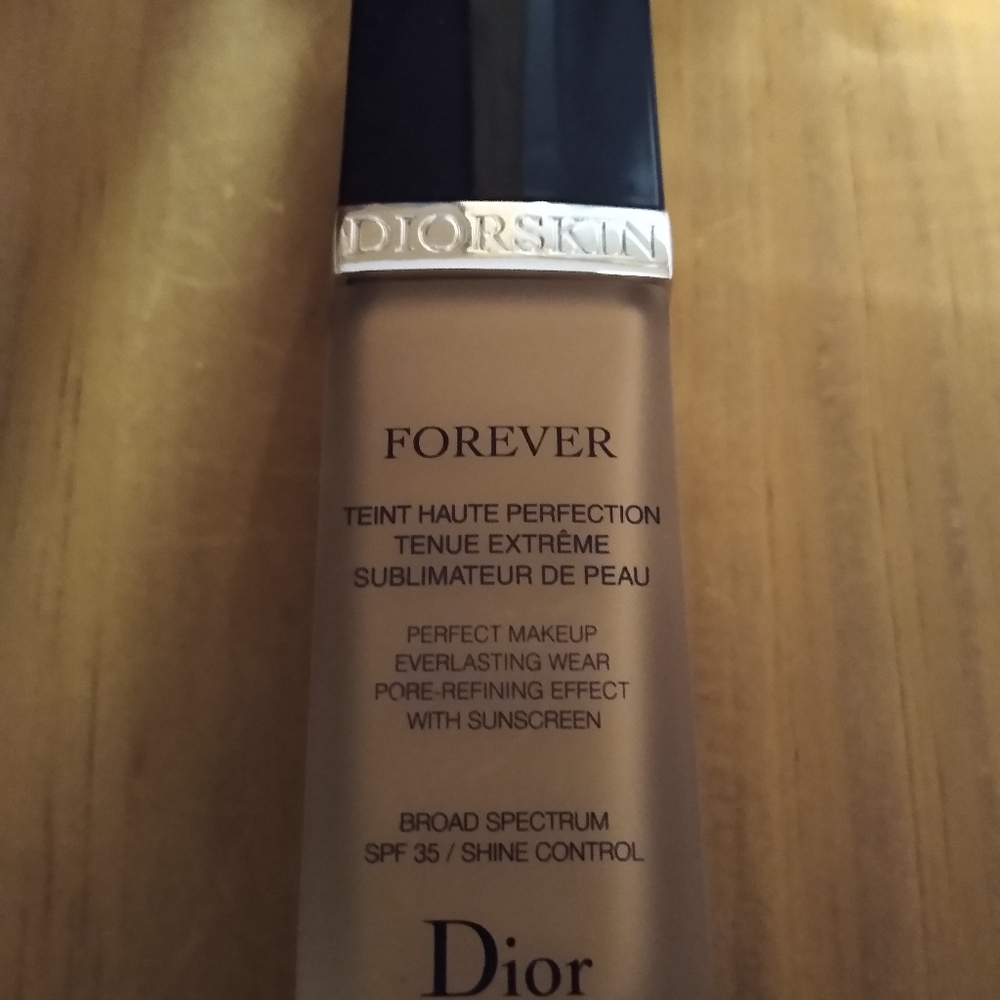 Dior Forever foundation